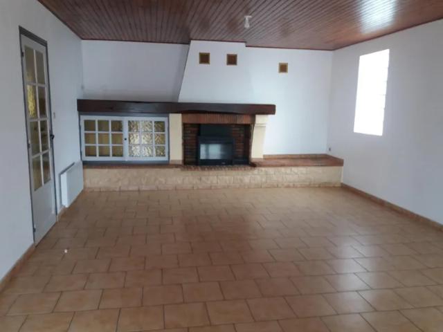 Location House Rue Pierre Curie, Lesparre Médoc