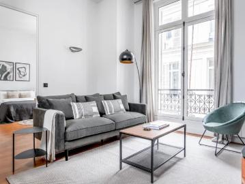 Location House Rue de Monceau, Paris