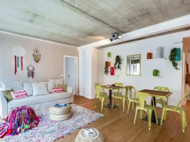 Location House Rue de Milan, Paris