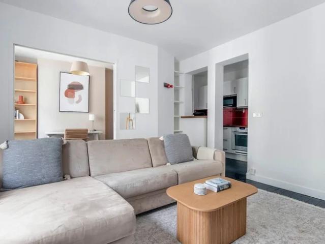 Location House Rue de Saussure, Paris