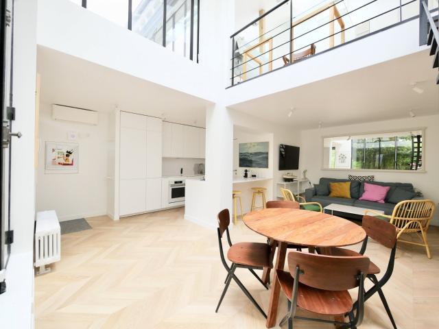 Location House Rue de Sambre et Meuse, Paris
