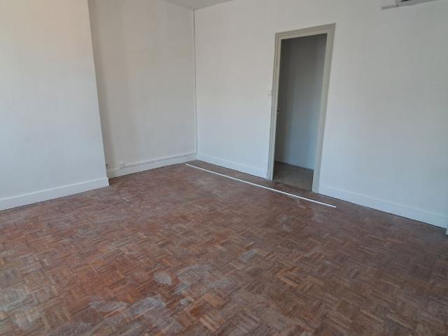Location House Rue Demersay, Bellegarde