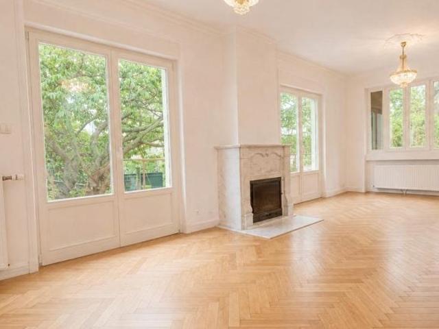 Location House Rue des Martyrs, Saint Genis Laval