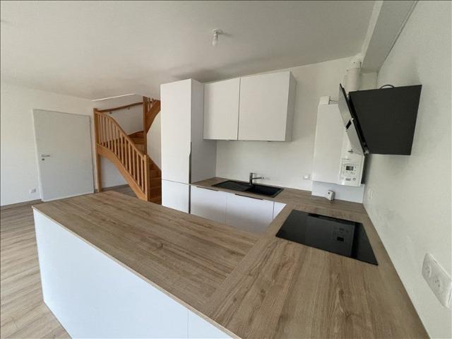 Location House Rue des Cyprès, Villejust