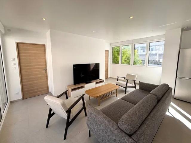 Location House Rue des Capucins, Reims