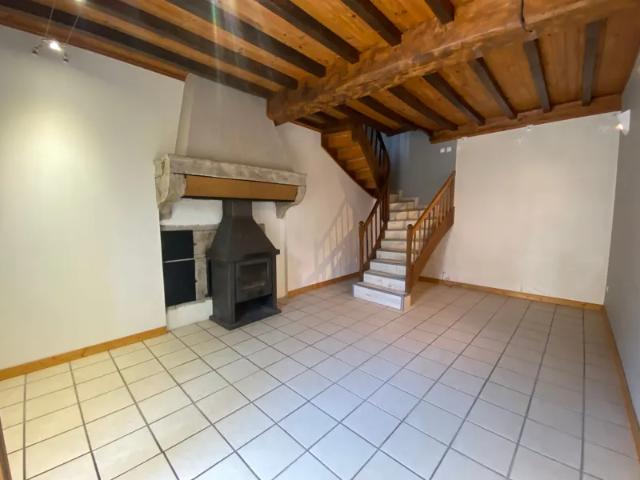Location House Rue des Deux Fontaines, Villebois