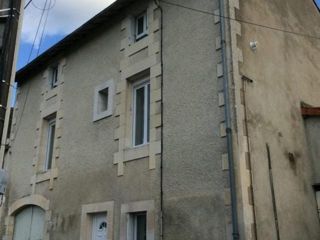 Location House Rue du 19 Mars 1962, Chauvigny