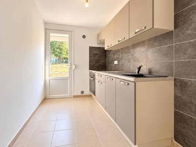 Location House Rue du 19 Mars 1962, Saint Quentin