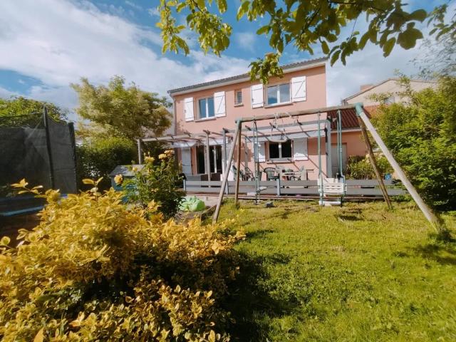 Location House Rue du Couvent, Saint Beauzire
