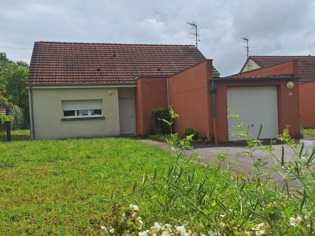 Location House Rue du Domaine d'En Bas, Beffes