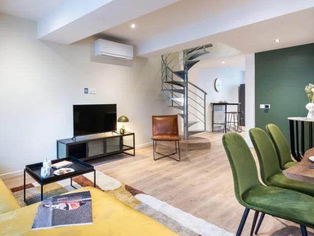 Location House Rue du Faubourg Saint Antoine, Paris