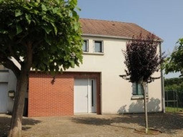 Location House Rue du Limousin, Saint Florentin
