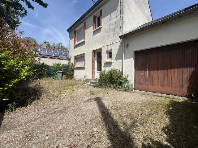 Location House Rue du Maréchal de Lattre de Tassigny, Orléans