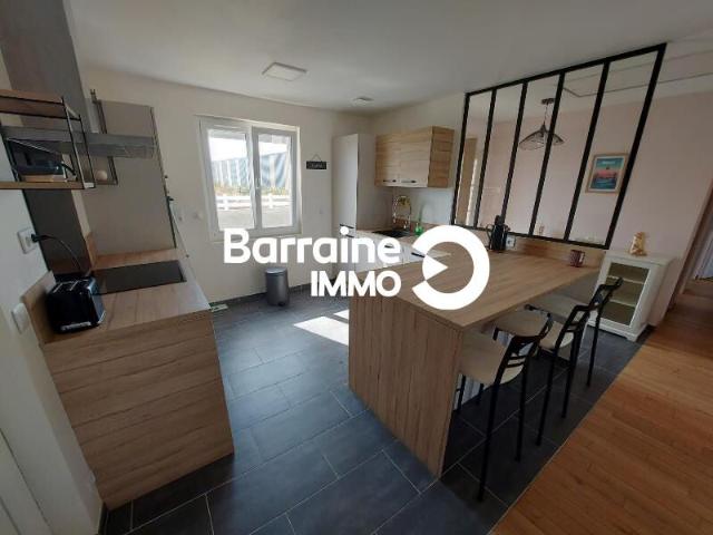 Location House Rue du Stade, Plougoulm