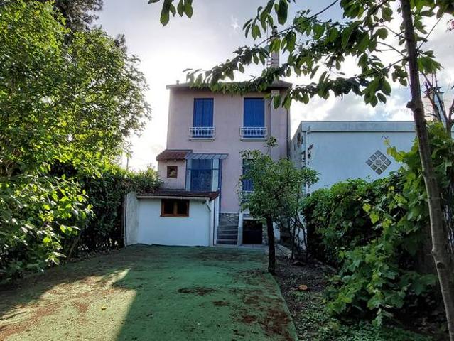 Location House Rue du Val de Marne, Gentilly