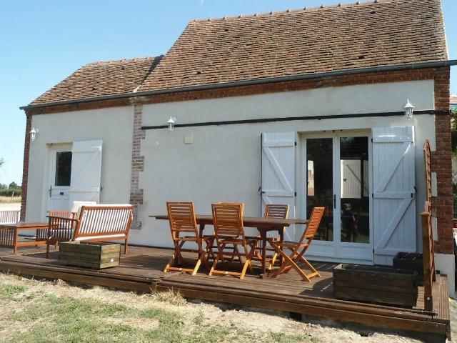 Location House Rue du Vieux Port, Guilly
