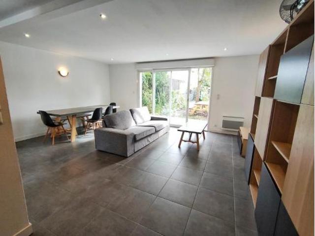 Location House Rue duffour dubergier, Bordeaux