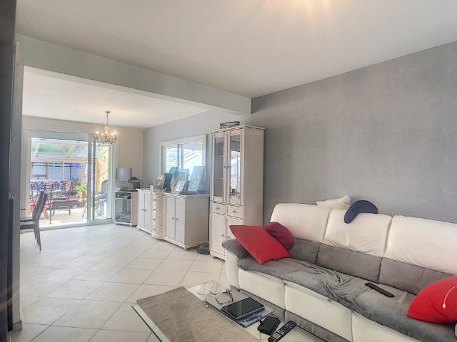 Location House Rue Édison, Meyzieu