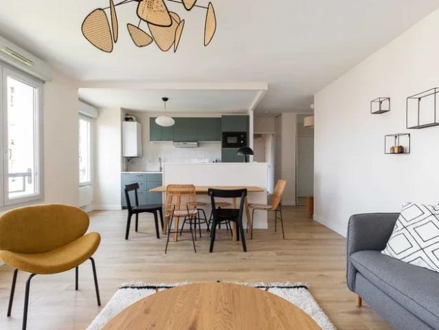 Location House Rue Francis de Pressensé, Villeurbanne