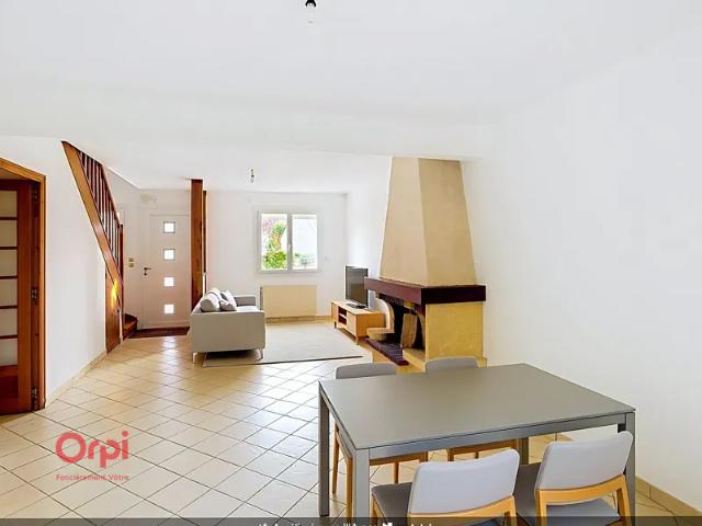 Location House Rue Frédéric Mistral, Angers