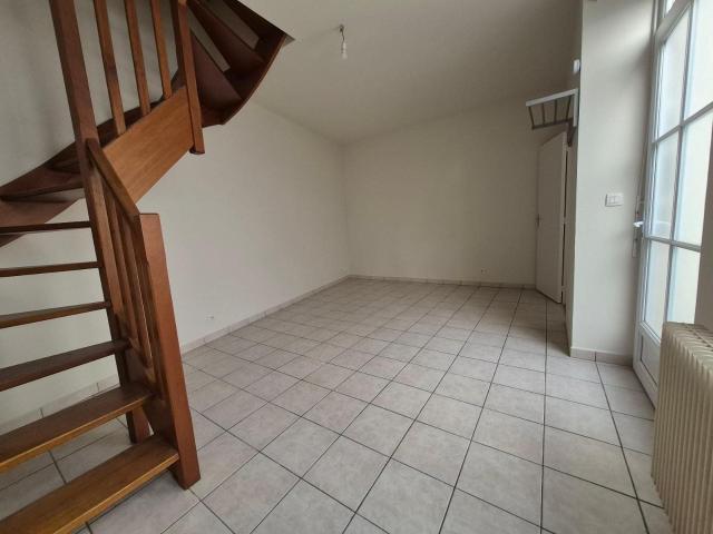 Location House Rue Hoche, Angers