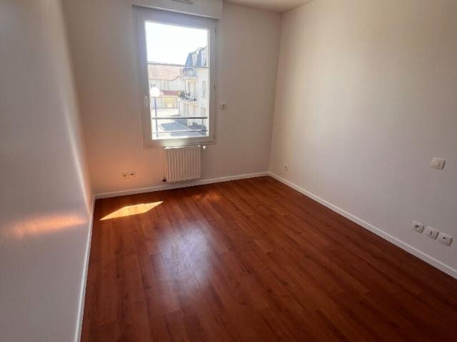 Location House Rue Louis Armand, Crépy en Valois