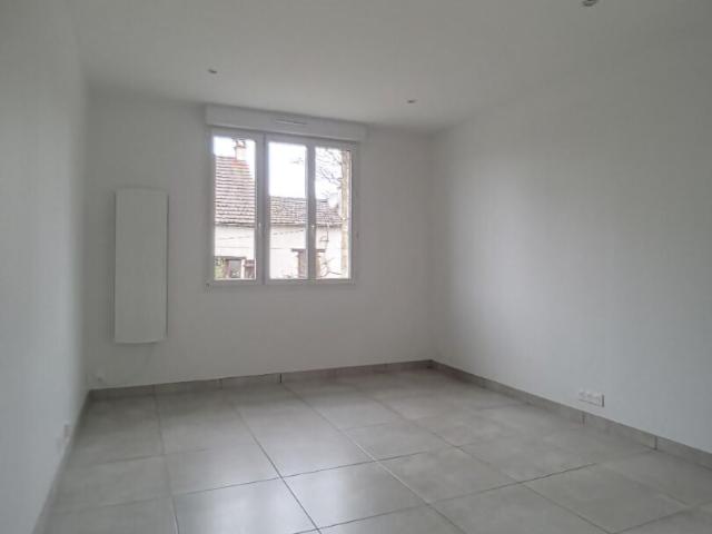 Location House Rue Louis Moreau, Étampes
