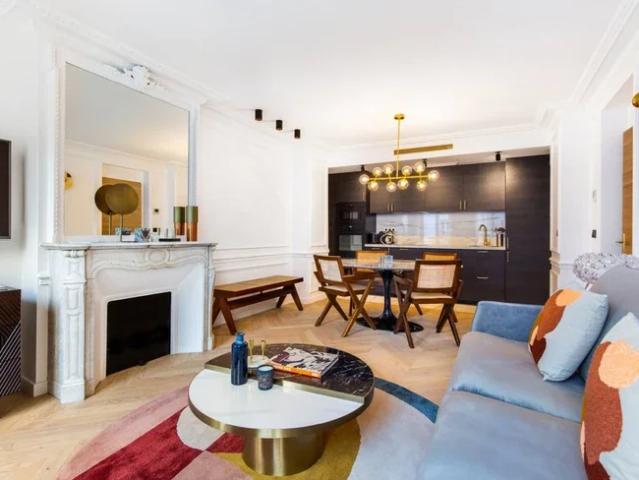 Location House Rue La Fayette, Paris