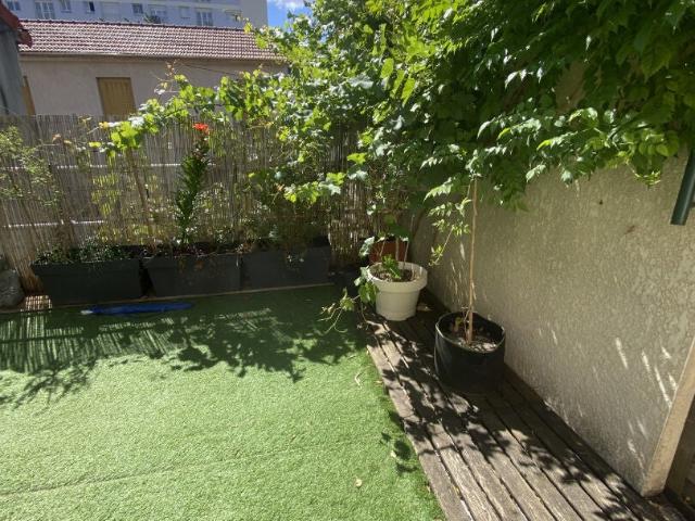 Location House Rue Lenain de Tillemont, Montreuil