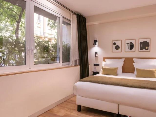 Location House Rue Michel Ange, Paris