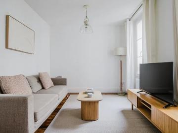 Location House Rue Saint Dominique, Paris