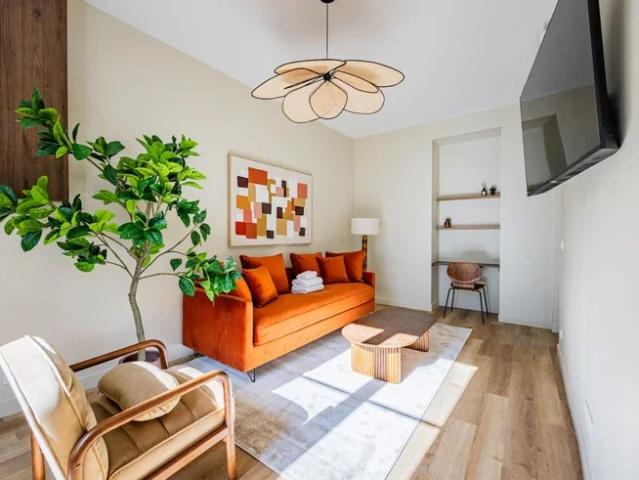 Location House Rue Saint Marc, Paris
