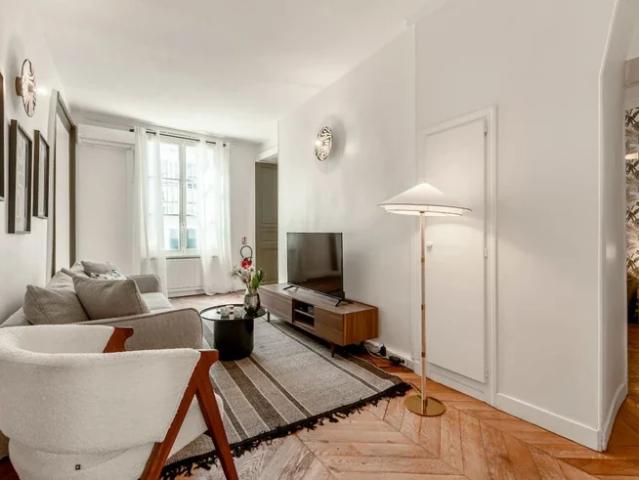 Location House Rue Saint Marc, Paris