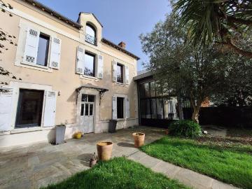 Location House Rue Porcon de la Barbinais, Rennes