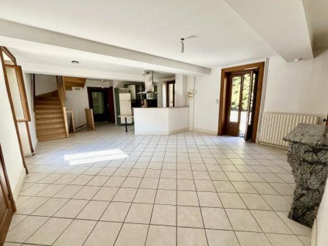 Location House Rue Paul Garcin, Crémieu