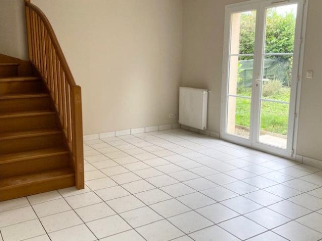 Location House Rue Principale, Douadic