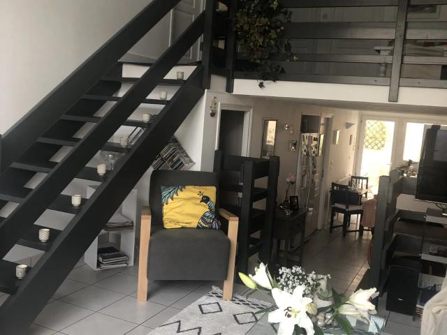 Location House Rue Robert Caumont, Bordeaux