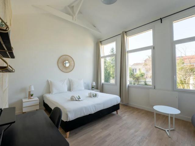 Location House Rue Robert Caumont, Bordeaux