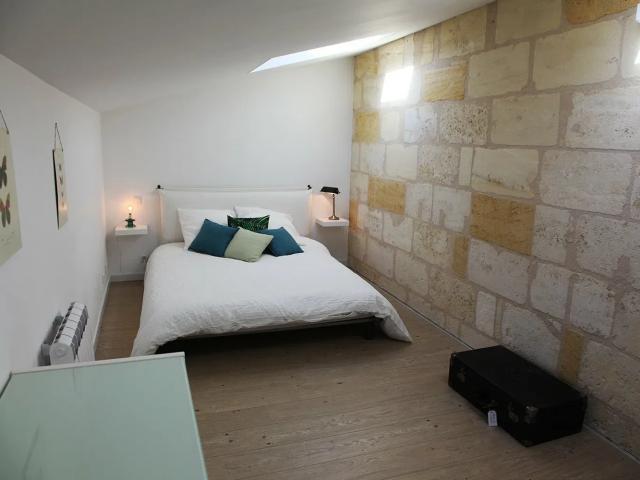 Location House Rue Robert Caumont, Bordeaux
