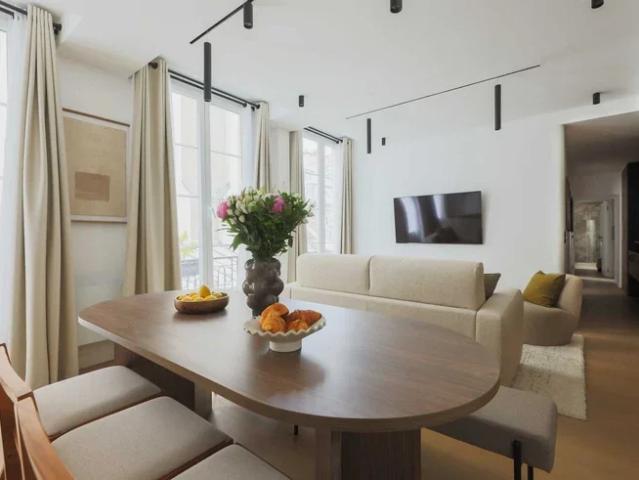 Location House Rue Réaumur, Paris