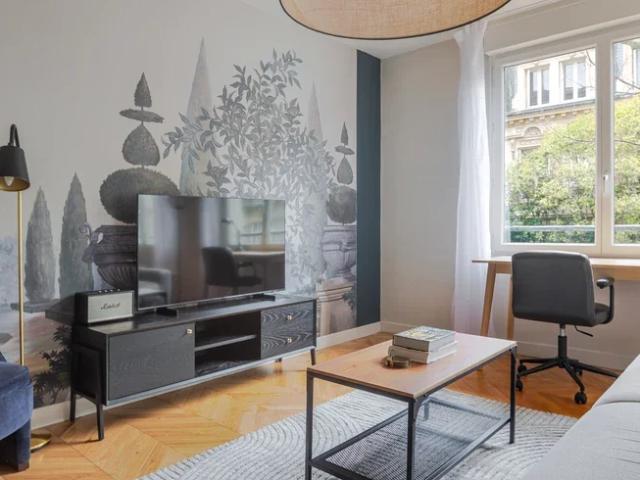 Location Appartement Rue Weber, Paris