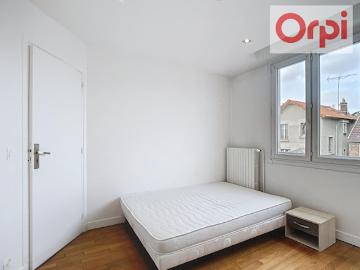 Location Maison 2 pièces 222 m2 Thiais