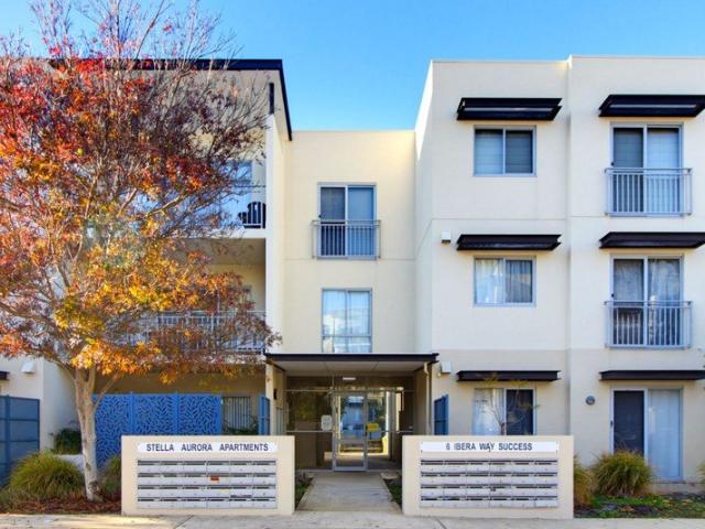 Location is Key! Close to shops, schools, bus, train, pub, walking tracks, doctors and more.