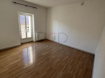 Location La TOUR D'AIGUES Type 1 en centre ville | Groupe Carnot Drujon