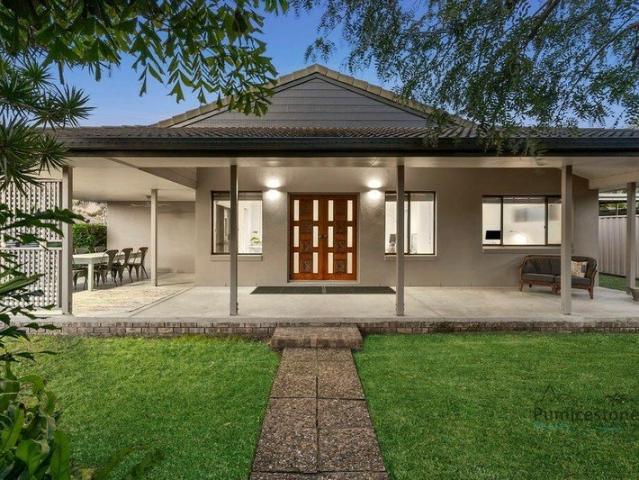 Location, Lifestyle & Coastal Charm 6 month lease only