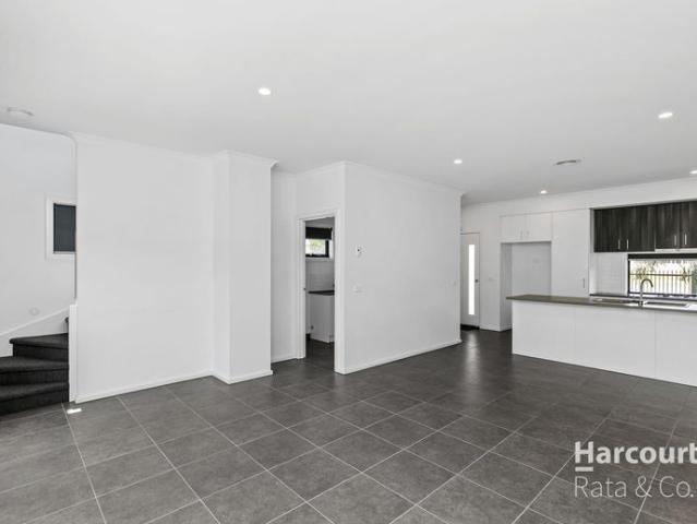 Location, Lifestyle & Contemporary Living in Prime Location