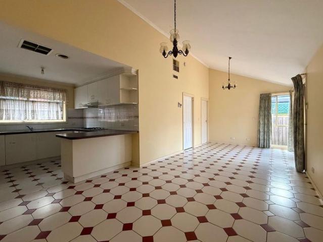 Location, Lifestyle & Convenience!