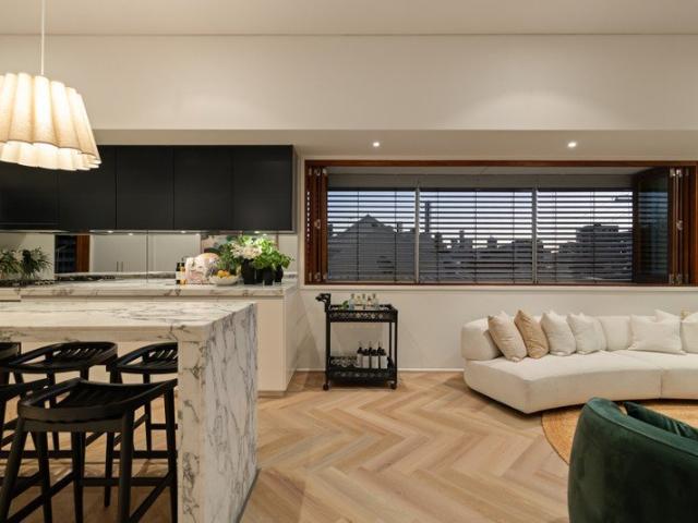 Location, Lifestyle & City Skyline Views