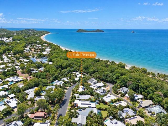 Location|Lifestyle|Clifton Beach