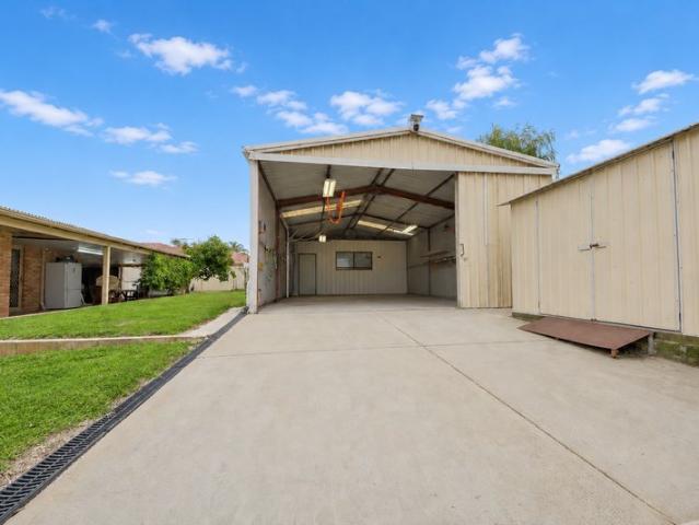 LOCATION, LIFESTYLE & OPPORTUNITY